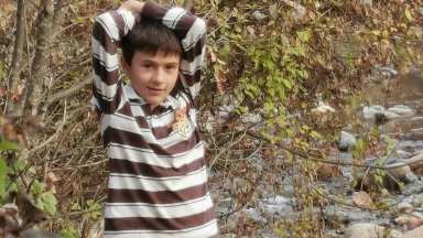 12 годишният Александър от Перник беше намерен жив и в относително