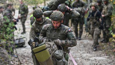 Полша повишава степента на готовност на някои военни части и проверява