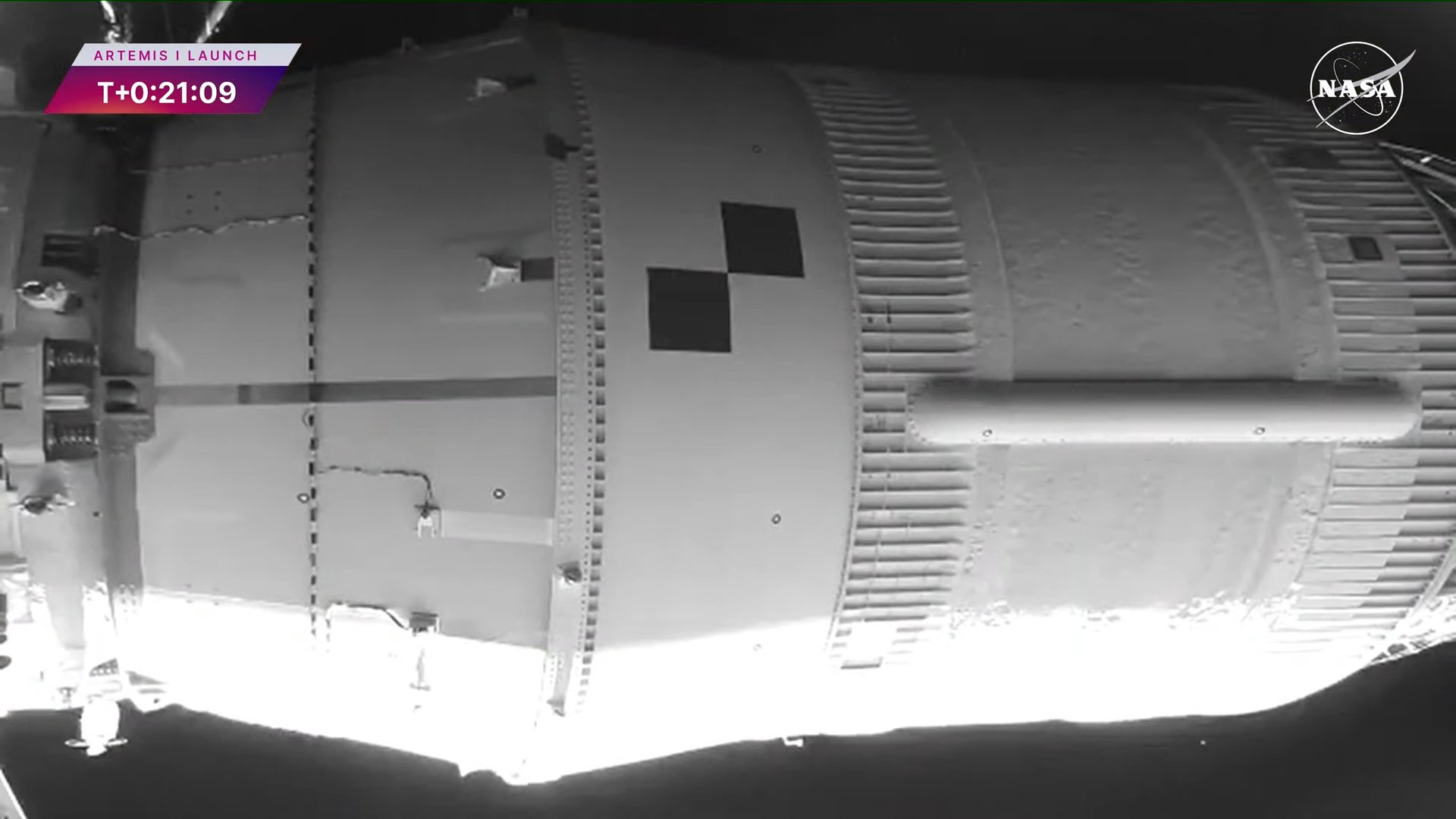 Снимка от космическият кораб "Орион"