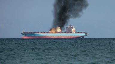 Петролен танкер свързван с израелски милиардер е бил ударен край