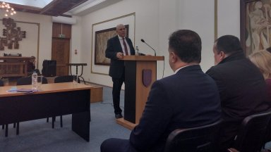 Най добре проблемите на гражданите познава местната власт и за да