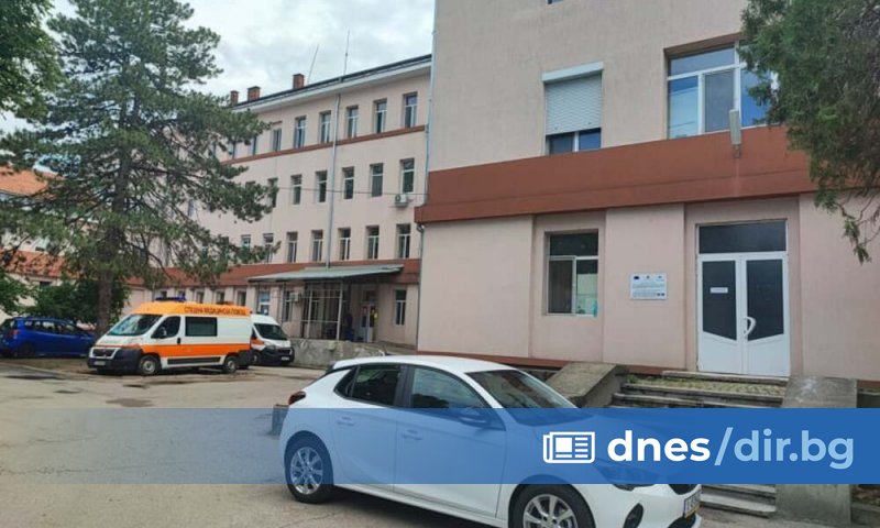 Бременни, родилки и персонал бяха евакуирани при пожарна ситуация в