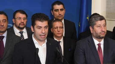  Политическа партия и Демократична България няма да се върнат в залата, желаят краткотрайна комисия за Изборния кодекс 