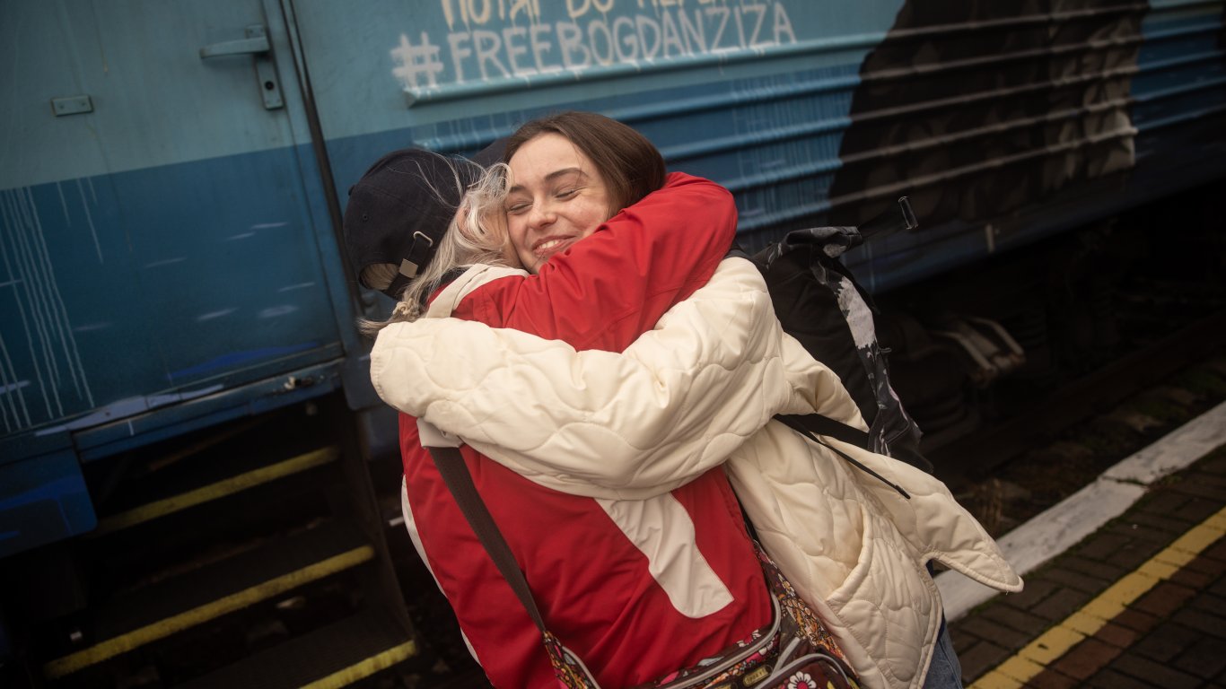 Снимки на Седмицата: Пътува ли Влака на Свободата към Украйна?