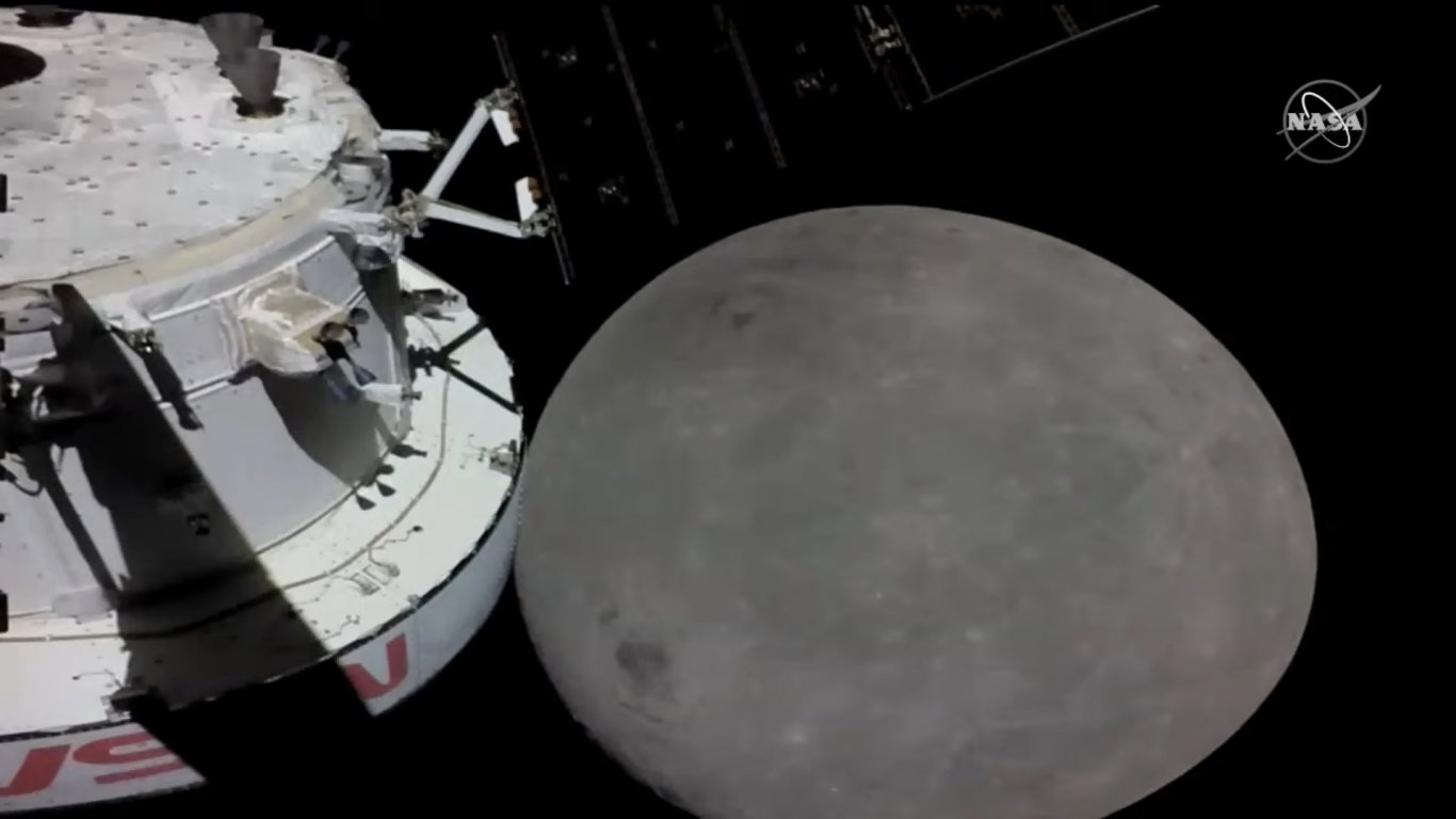 НАСА ще отложи пилотираните си мисии към Луната
