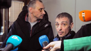 Задържаните за крупен обир украинци се явиха с посинени лица в съда: Биха ни с електрошок