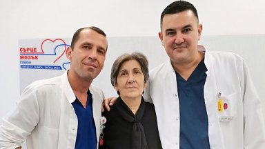Лекари от Плевен спасиха 72-годишна жена с 5-часова операция на огромен тумор
