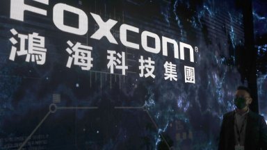 Foxconn ще инвестира 820 милиона долара в производството на електрически превозни средства и батерии в Тайван 