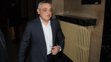 Финансистът Тенчо Попов окончателно осъди прокуратурата да му плати обезщетение