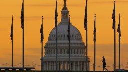САЩ са все по-близо до спиране на работата на правителството заради разногласия в Конгреса