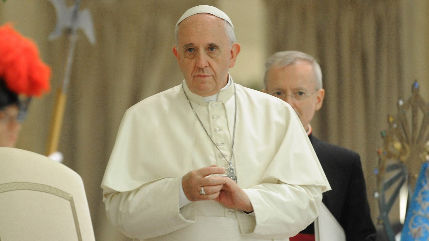 Папа Франциск се моли световното първенство да донесе мир и спокойствие