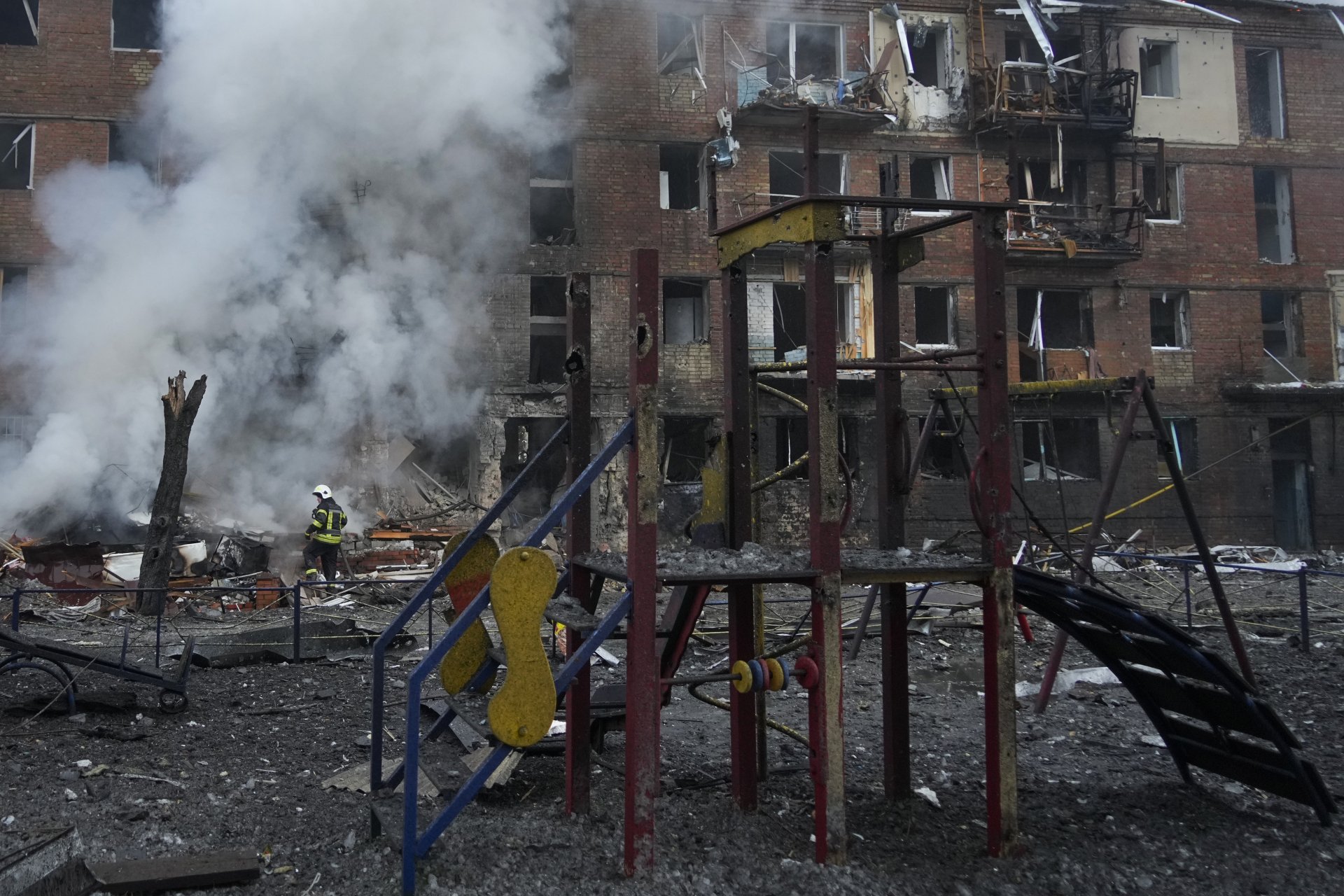 Поражения след руски обстрел в град Вишгород извън столицата Киев, 23 ноември