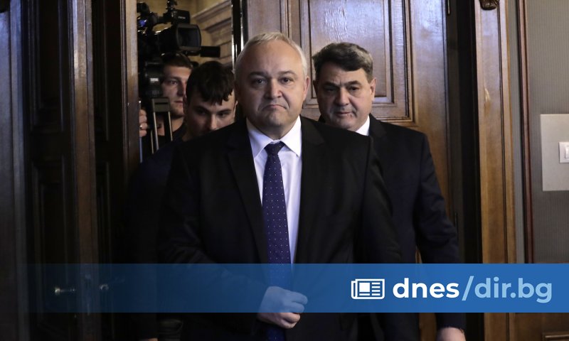 Министър-председателят Гълъб Донев проведе телефонен разговор с премиера на Република