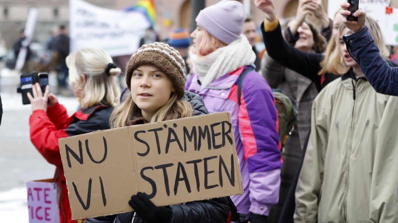 Грета Тунберг и 600 младежи заведоха дело срещу Швеция заради изменението на климата