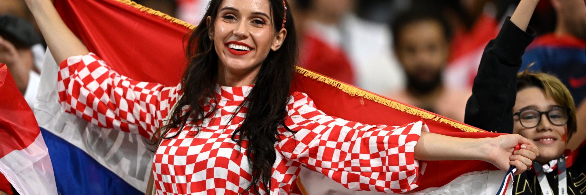 Снимки на Седмицата: Феновете, феновете, те да са живи! 