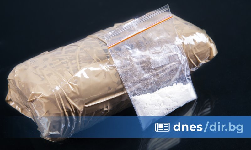 Половин килограм кокаин е открит в лек автомобил от полицията