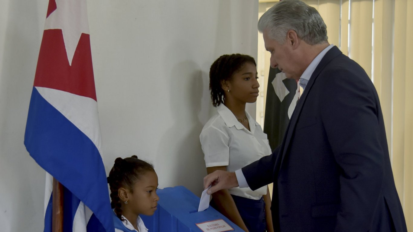 Рекордно ниска избирателна активност на местните избори в Куба