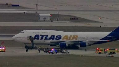 Самолет с 300 военни по маршрута САЩ Полша направи