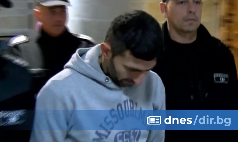 Пловдивският окръжен съд остави в ареста 31-годишния Александър Пашов, обвинен