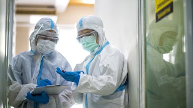 В подготовка за следващата пандемия: Великобритания прави ваксина срещу "Болестта Х"