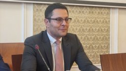 Александър Пулев обяви ББР за катастрофирала институция