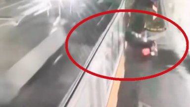 Изтече видео от момента на катастрофата на трамвай №20 с БМВ в София