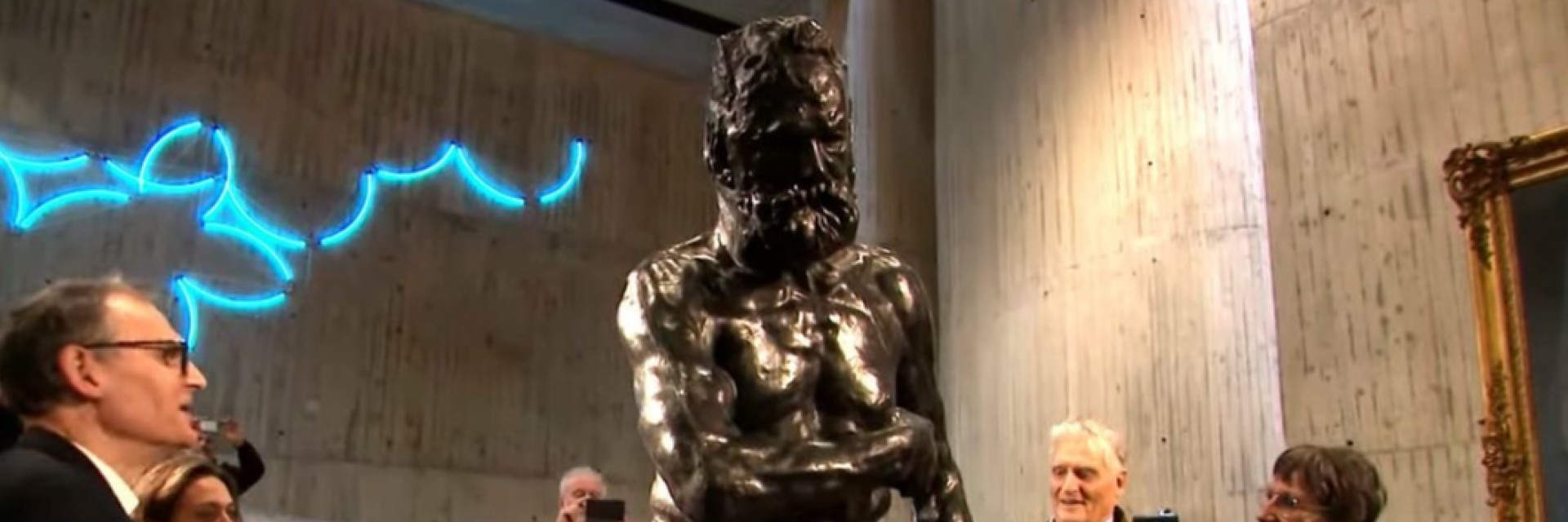 Статуя на Виктор Юго от Роден бе открита официално в Безансон