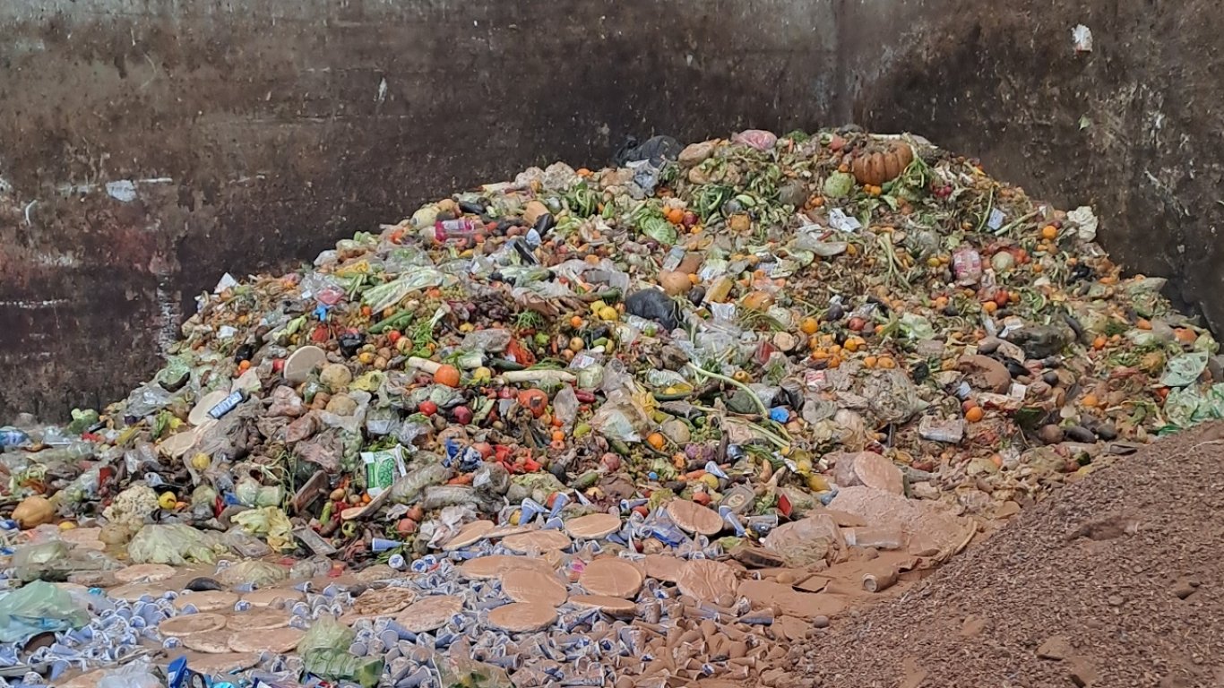 Зариваме се с 600 000 хранителни отпадъци годишно, всеки от нас изхвърля средно по 94 кг 