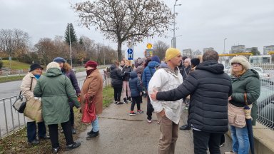 Десетки шуменци излязоха на пореден мирен протест в памет на