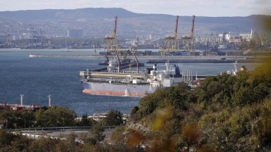 Индия се отказва от руския петрол, пренасян с руски танкери