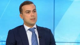 Шефът на Агенцията за малки и средни предприятия: Политическото говорене за еврозоната разделя обществото