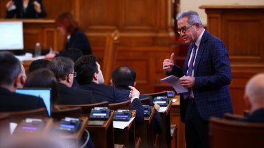 От Възраждане внасят искане за свикване на Консултативния съвет за