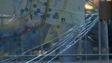 Нов вид вандализъм в Пловдив Зачестяват случаите на счупени спирки