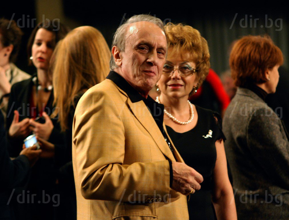 30 октомври 2011 г. Заедно с Валерия Велева на пресконференция в президентската изборна нощ в НДК