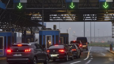 Социалистите в ЕП нарекоха решението за Шенген "катастрофално", Зелените - "вредно"