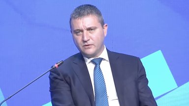 За предимствата от влизане в еврозоната може да се говори