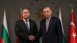 Ердоган на среща с Радев: Турция и България ще продължат да работят за охраната на границата