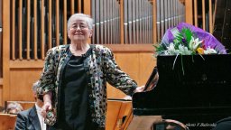 Милена Моллова и Симеон Пиронков представят премиерно Концерт за пиано на Стефан Драгостинов