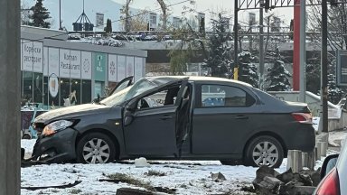 Верижна катастрофа с девет леки коли е станала в центъра