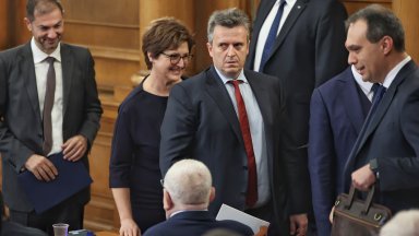 Кандидатът заминистър на енергетиката Николай Павлов безпрецедентно взе думата от