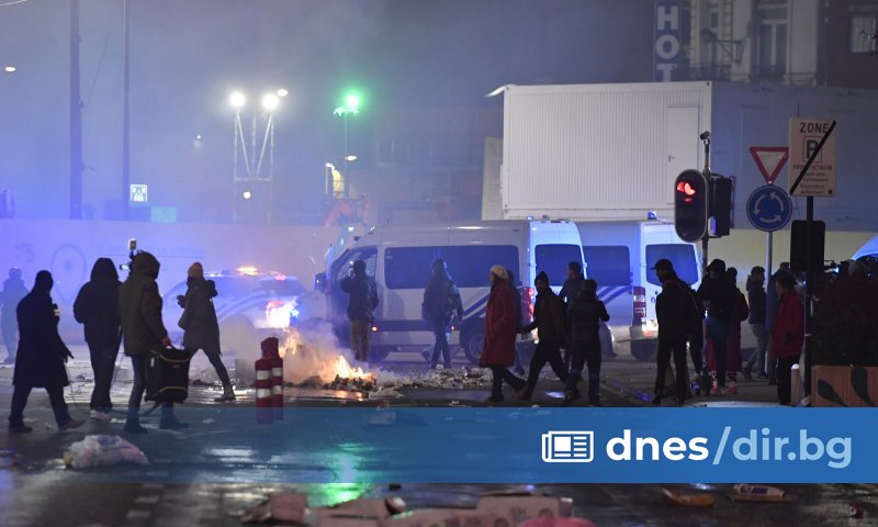 Полицията в Брюксел арестува около 100 души при сблъсъци, избухнали