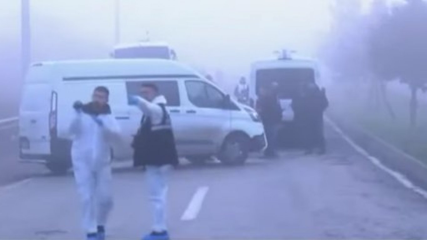 Кола бомба избухна в Диарбекир, осем полицаи са ранени (ВИДЕО)
