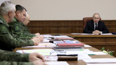 Владимир Путин поиска да чуе предложения от висшето военно командване