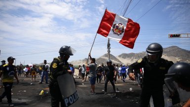 Около 200 от туристите блокирани в прочутия перуански археологически комплекс