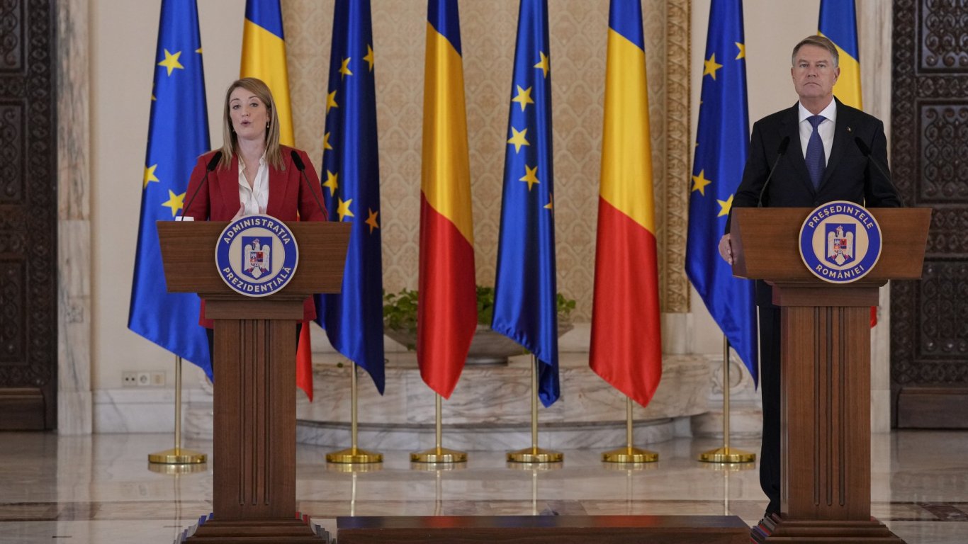  Клаус Йоханис: Най-доброто решение е Румъния и България да влязат в Шенген заедно
