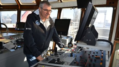 Първият български военен научно изследователски кораб ще отплава от Варна към