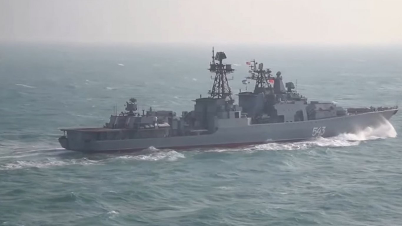 Русия и Китай провеждат съвместните военноморски учения
