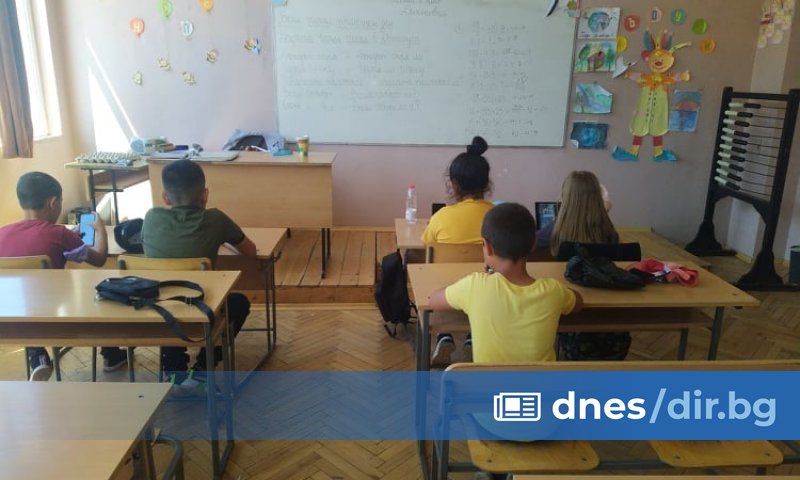 Шестокласничка от многодетно семейство получи подкрепа по проект Равен достъп