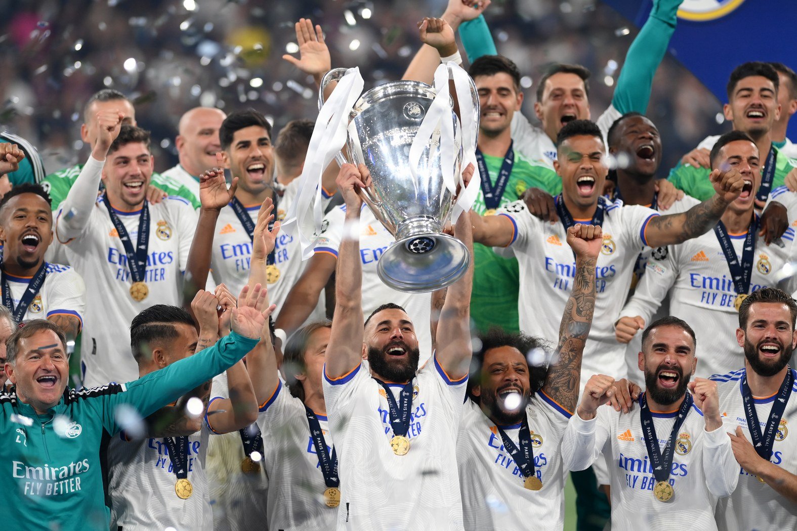 Карим Бензема и Реал Мадрид вдигат титлата в Шампионска лига след финал срещу Ливърпул