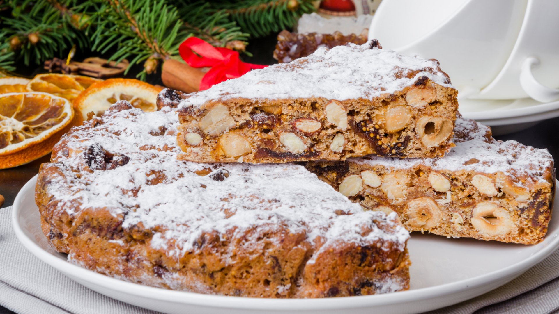 С вкус на Коледа: Панфорте - десертът, който ще ви пренесе в Италия 